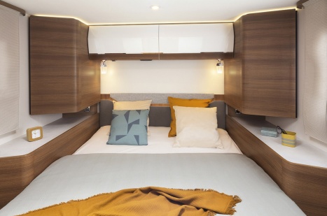 Bedroom 886F