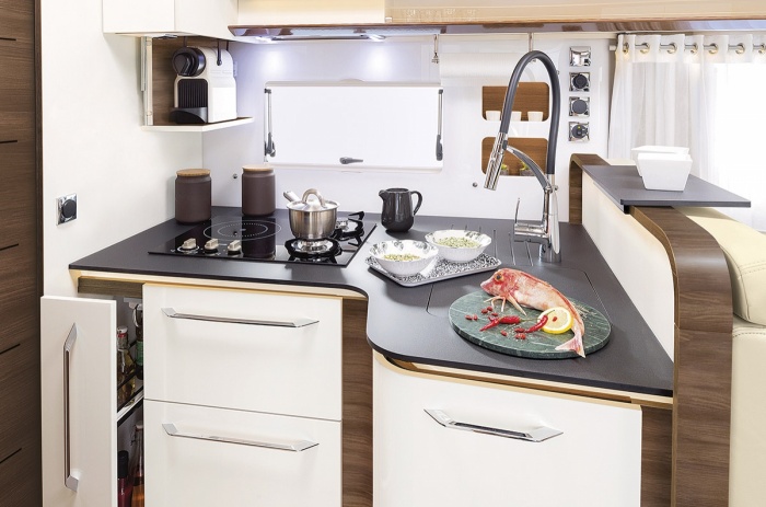 Kitchen i1090