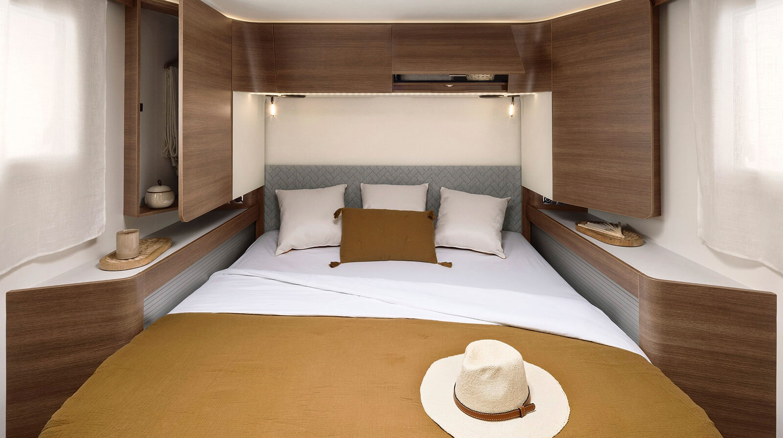 Interior photos RAPIDO Motorhome 896F