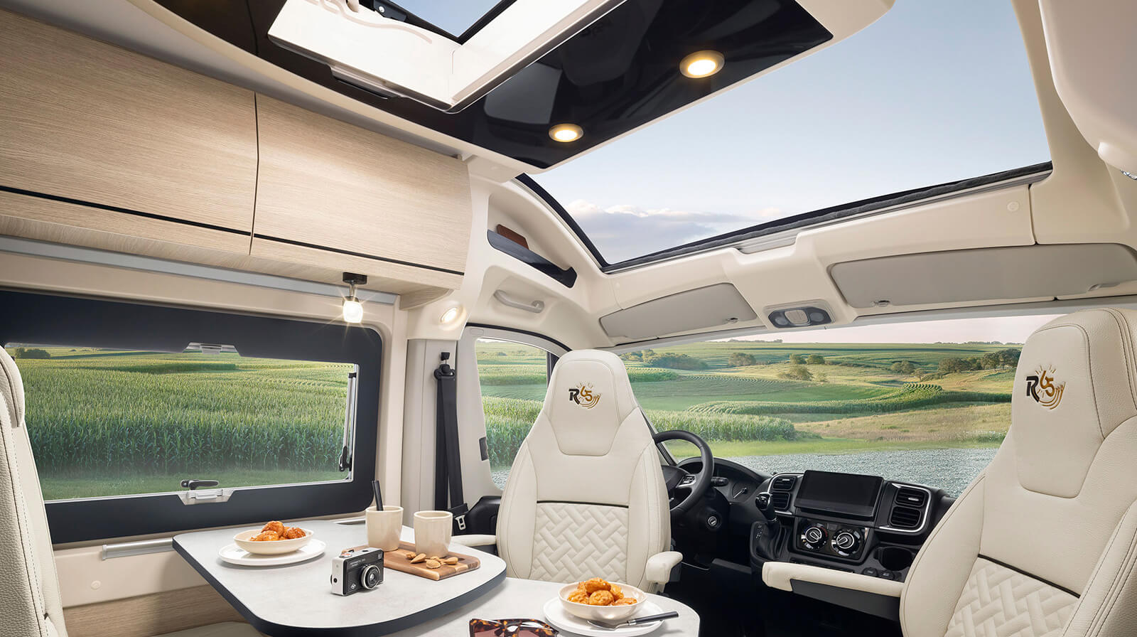 Interior photos RAPIDO Motorhome V62