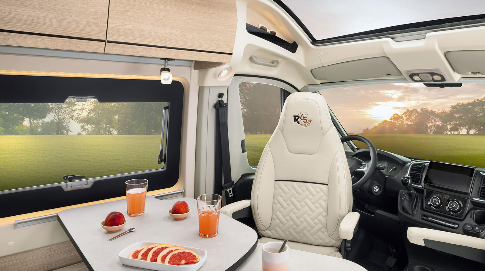 Interior photos RAPIDO Motorhome V62